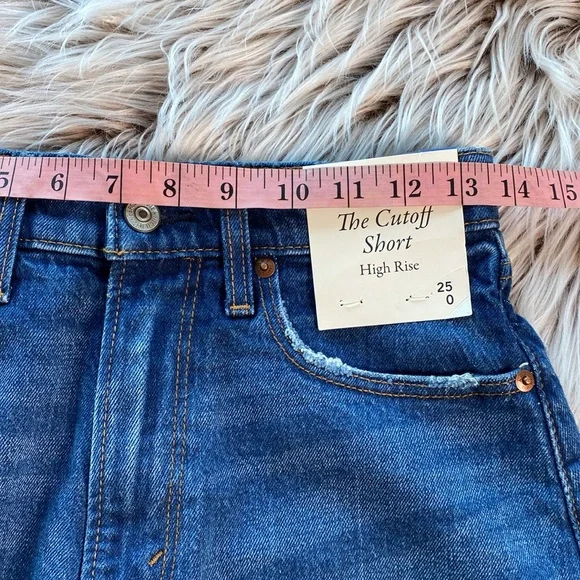 NWT Abercrombie & Fitch Curve Love Cutoff Short High Rise Size 0 or 25 - Picture 9 of 11